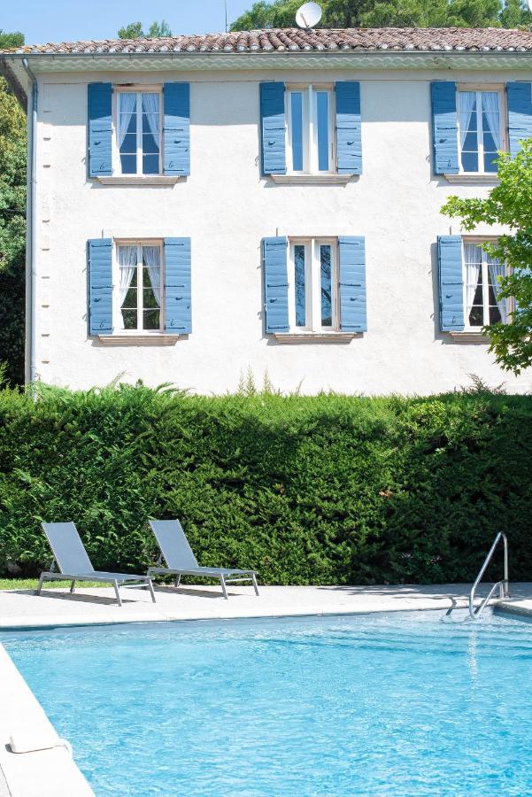 Societe Hoteliere De Montmirail Жигондас Екстериор снимка